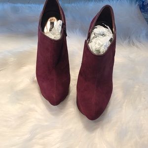 Brand new Shoemint booties